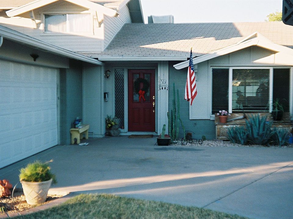 2nd image of 8432 E San Miguel Ave
