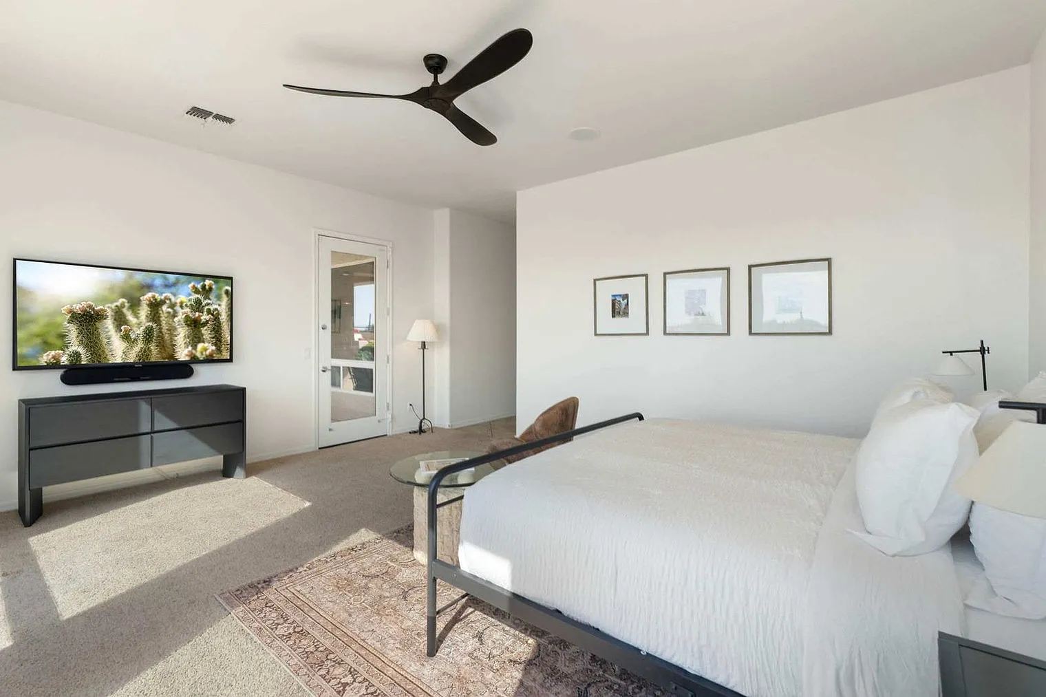 3 bed, 3.0 bath, 3390 sqft, $3,358 — Photo 4