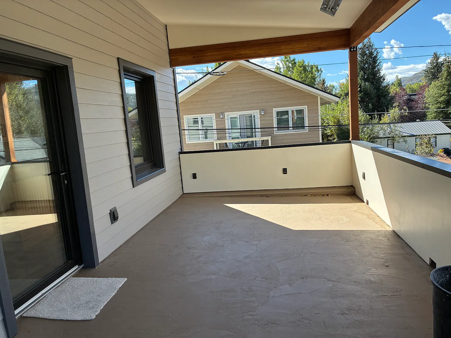 2 bed, 650 sqft, $3,500 — Photo 3