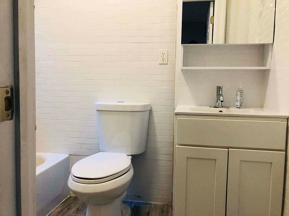 2nd image of 3841 18th Ave #501