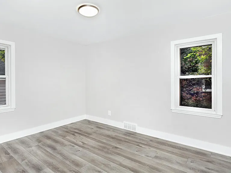 1 820/822 E 5th St #1 — Photo 15