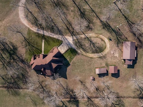 759 N 4250th Rd, Hugo, OK 74743