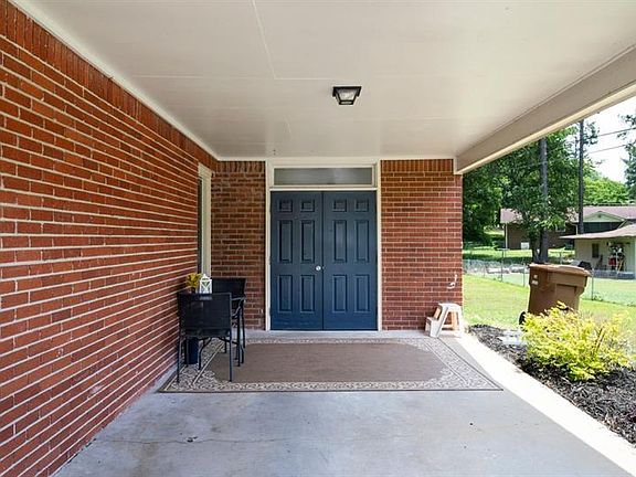 4th image of 107 Dogwood Dr