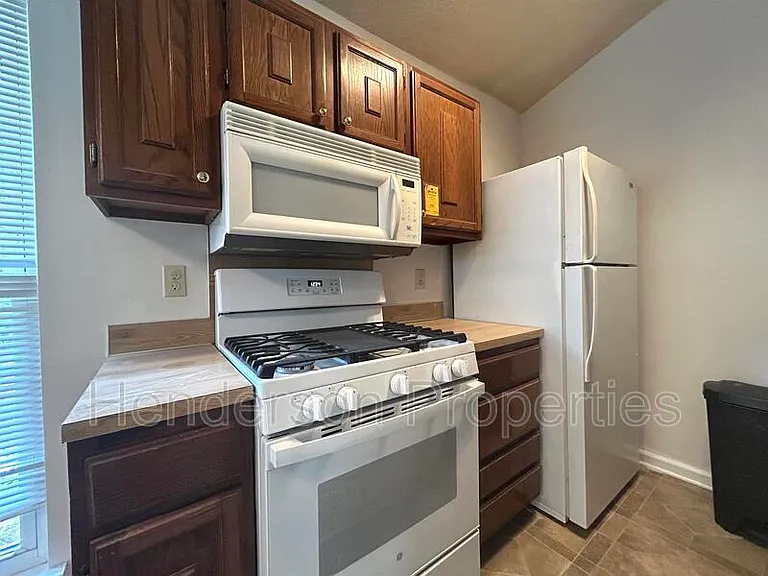 6718 Park Hickory Dr — Photo 7