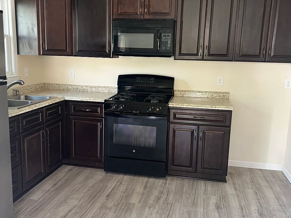 1st image of 2603 Sedgefield Dr