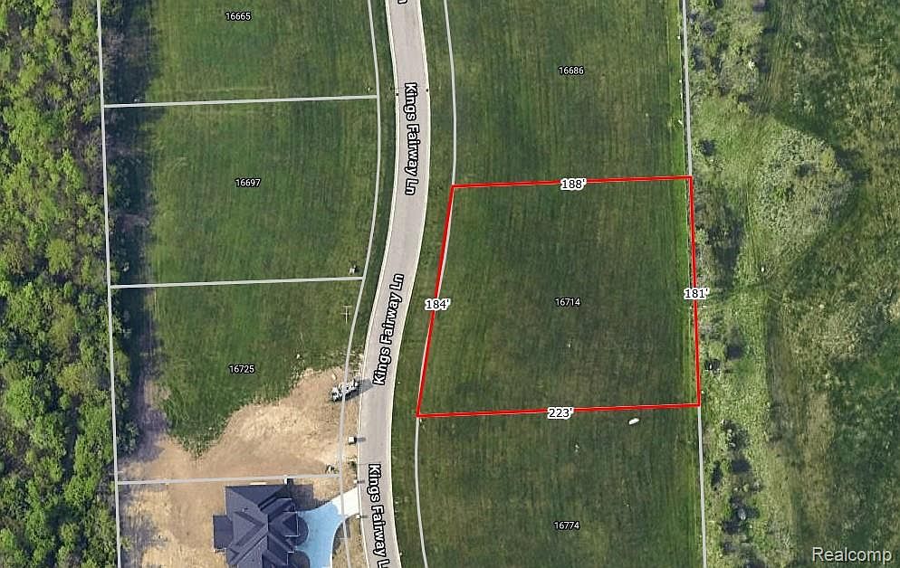 16714 Kings Fairway Ln