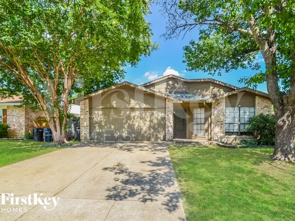 7116 Wayfarer Trl, Fort Worth, TX 76137