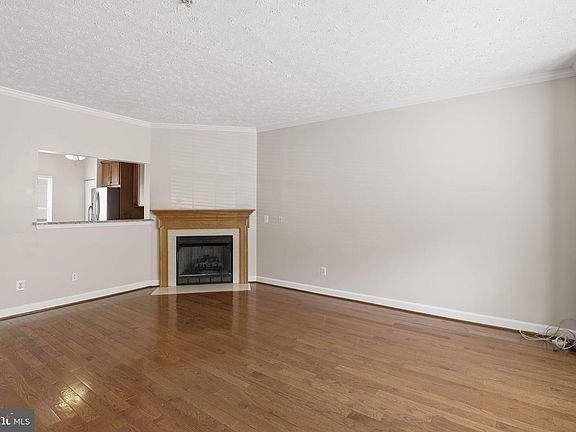 2nd image of 35 Bellhurst Way