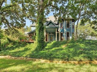 166 Laura Ln, Bastrop, TX 78602