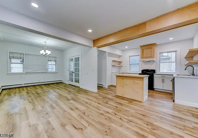 40 Grove St — Photo 20