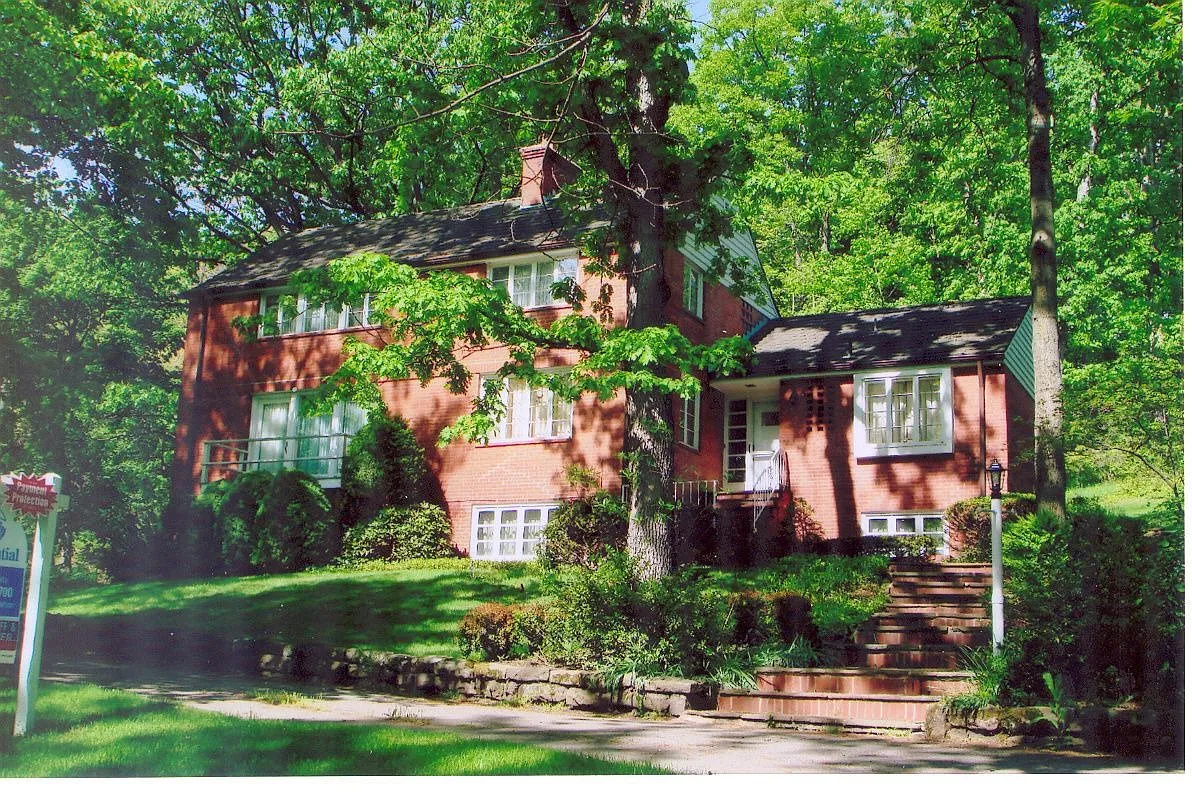 709 W Waldheim Rd photo 1