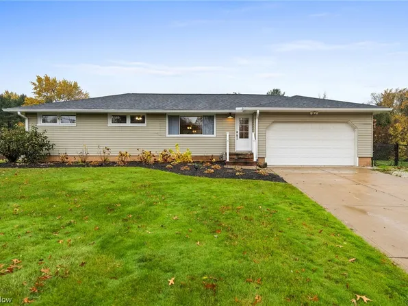 12810 Kenyon Dr, Chesterland, OH 44026