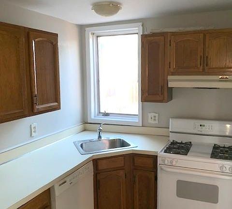 4th image of 1716 W 14th St