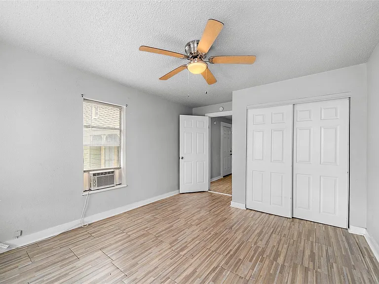 3116 Avenue L #8 — Photo 6