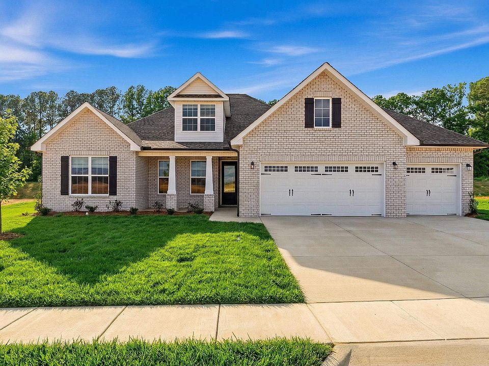 1st image of 823 Ronnie Dr