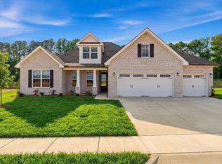 823 Ronnie Dr, Hartselle, AL 35640