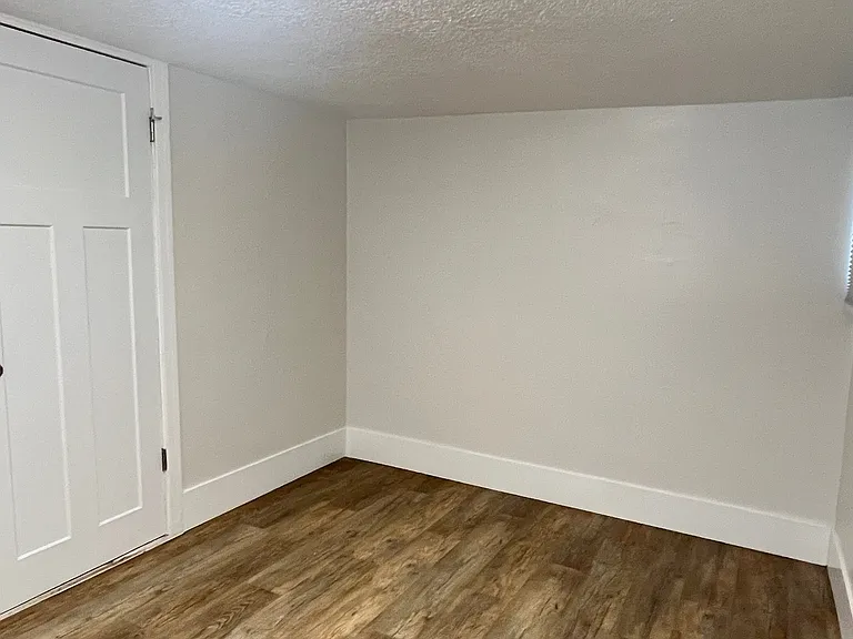810 W Arapahoe Ave — Photo 10