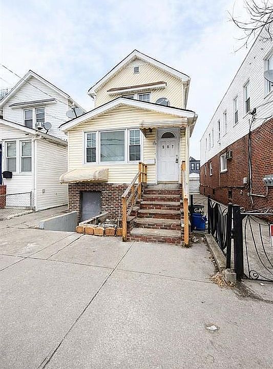 1st image of 967 E 94th St