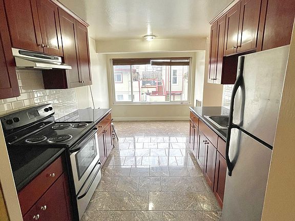 3rd image of 248 Anza St #102
