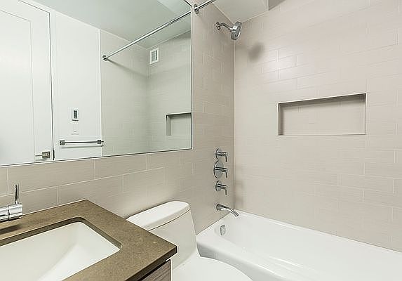 5th image of 201 E 86th St APT 20A