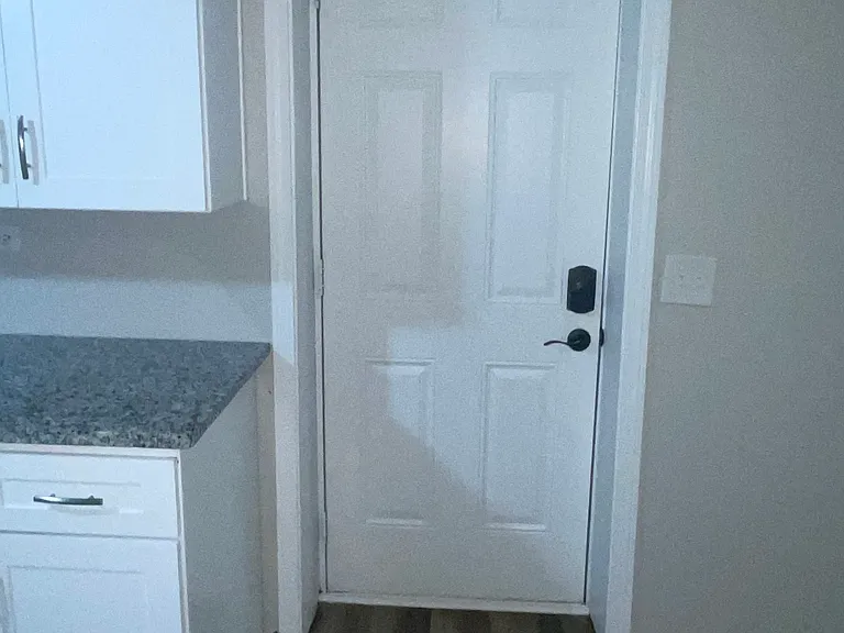 310 Harris Manor Dr SW #B — Photo 5