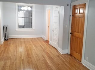 1221 W Rosedale Ave #1, Chicago, IL 60660