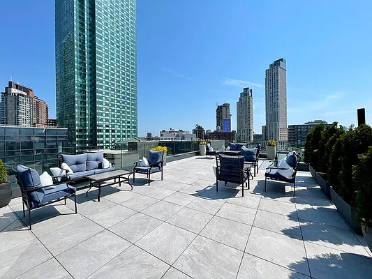 Rented by Corcoran | media 24