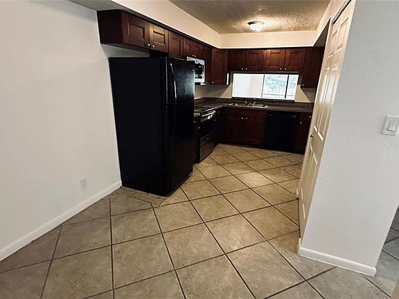 4th image of 3617 Coral Springs Dr