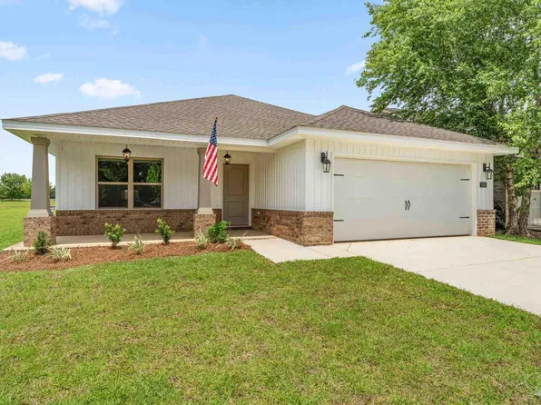 114 Cottage Ln, Atmore, AL 36502