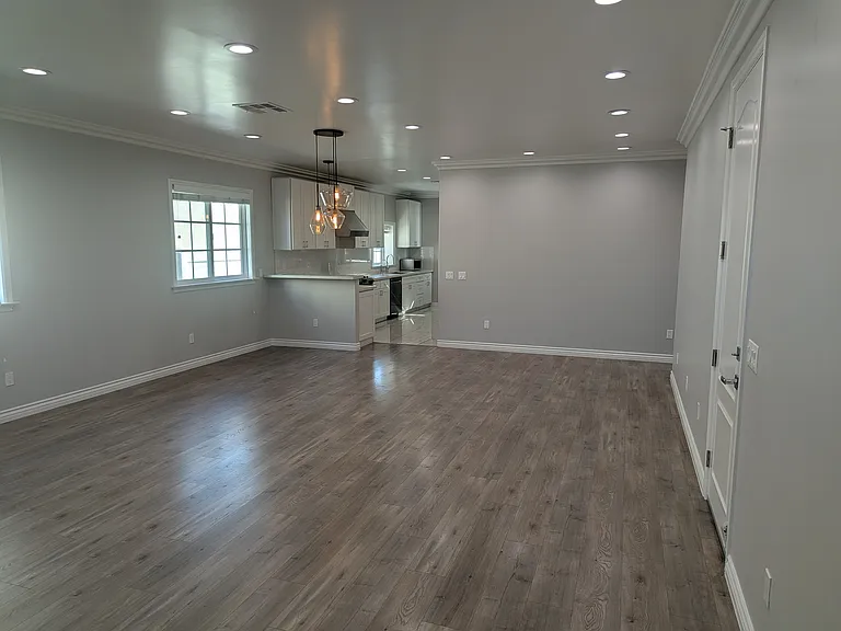5741 Alessandro Ave — Photo 3