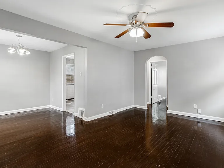 1345 Coolidge Dr — Photo 7