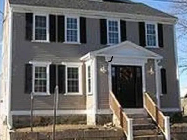 16 Middle St, Fairhaven, MA 02719