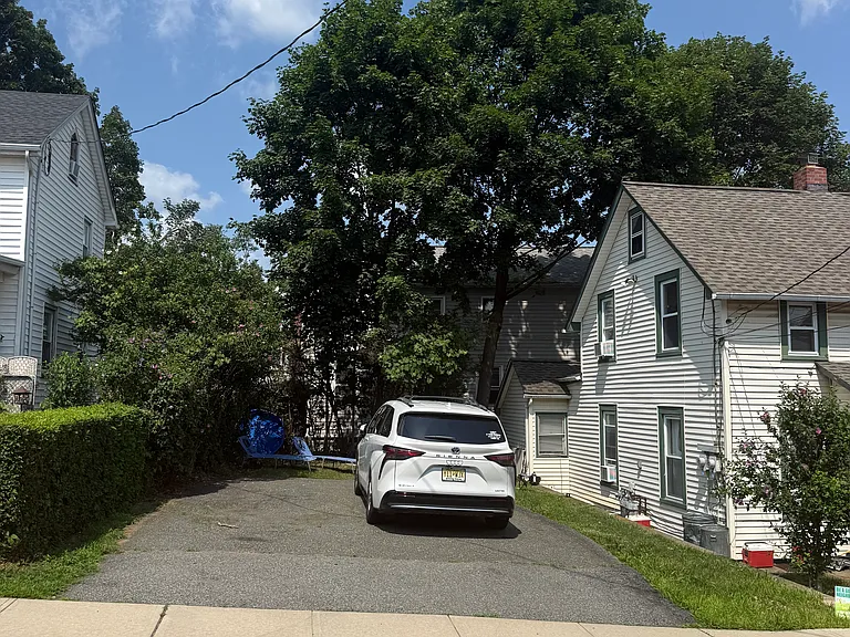 101 Birch St #2 — Photo 11
