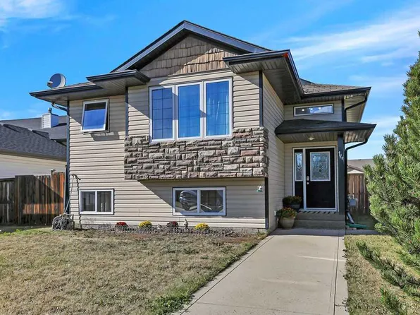 14 S Lincoln St, Sylvan Lake, AB T4S 2P9