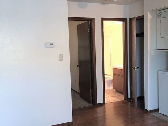 4th image of 217 Bull Run St APT C