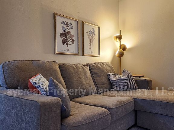 5th image of 1258 10th St N APT 204