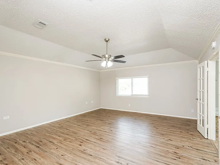 1506 Newmark Dr — Photo 11
