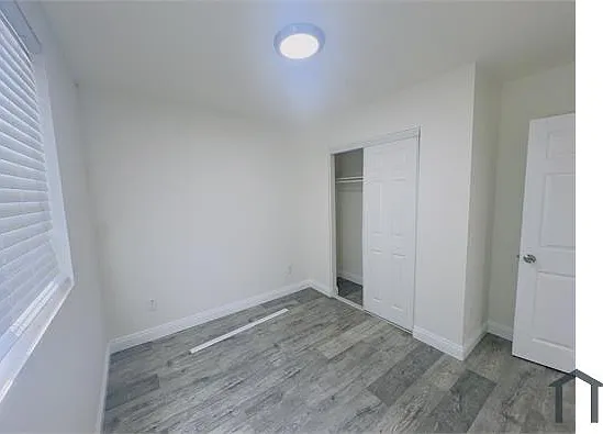 2434 E 115th Pl — Photo 3