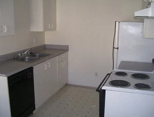 Pioneer Park Apartment — Photo 9