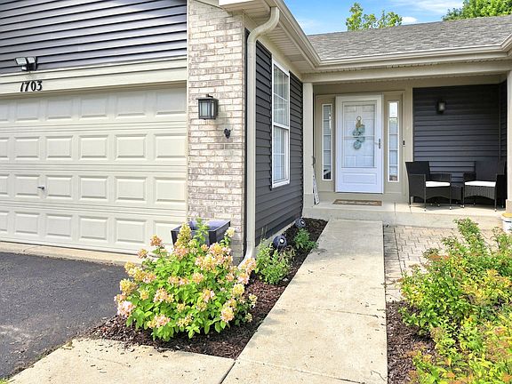 2nd image of 1703 Waterman Ct