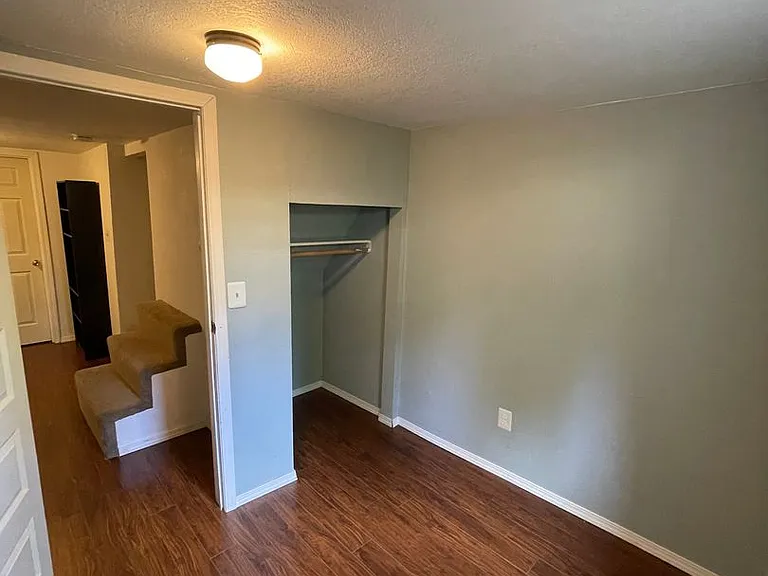 1503 Delta St #B — Photo 12