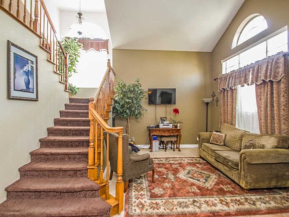 3rd image of 2634 Northbrook Dr
