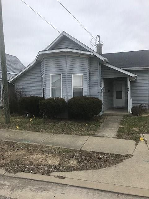 1st image of 440 W 1st St