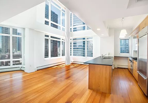2nd image of 205 E 59th St APT 19B