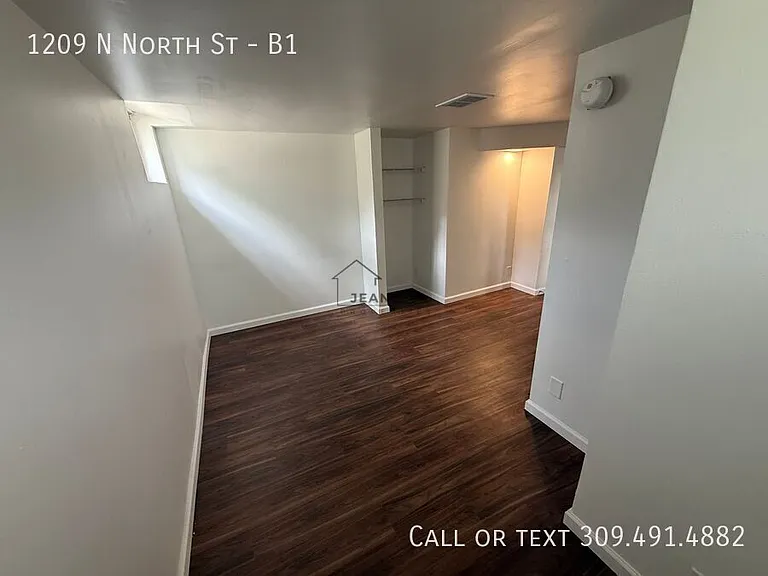 1209 N North St #B1 — Photo 3