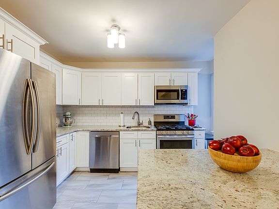 5th image of 3840 Greystone Ave APT 4J