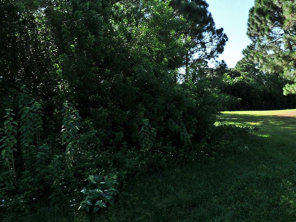 1st image of 3311 SE Quay Street