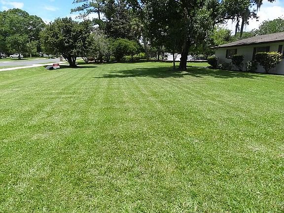 4th image of 1070 Black Acre Trl
