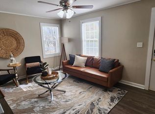 18 Pleasant Ridge Ave, Greenville, SC 29605