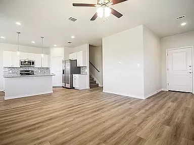 515 Whirlaway Dr #B — Photo 9